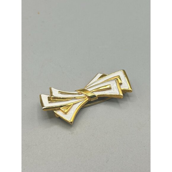 Vintage Signed TRIFARI White Enamel Ribbon Bow Pin Brooch Gold Tone Metal - Picture 5 of 8